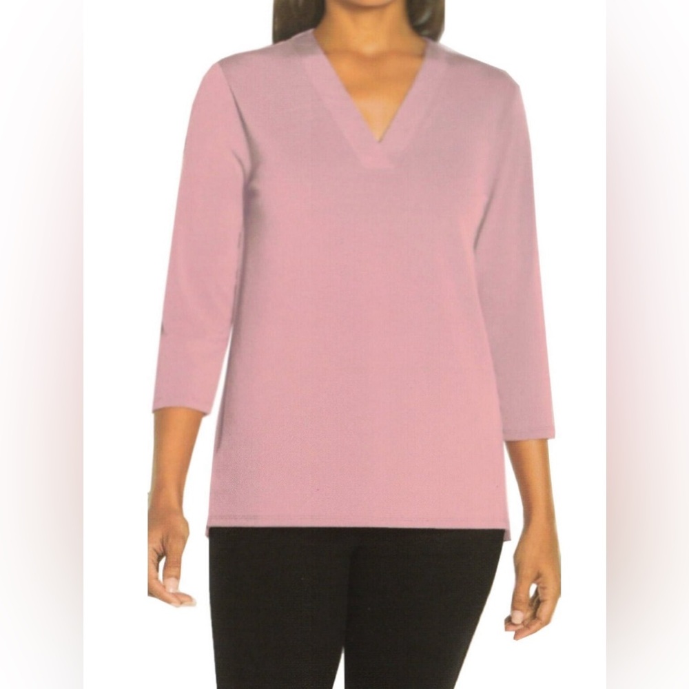 Banana Republic Women's V-Neck 3/4 Sleeve Lightweight Stretch Top, Pink medium